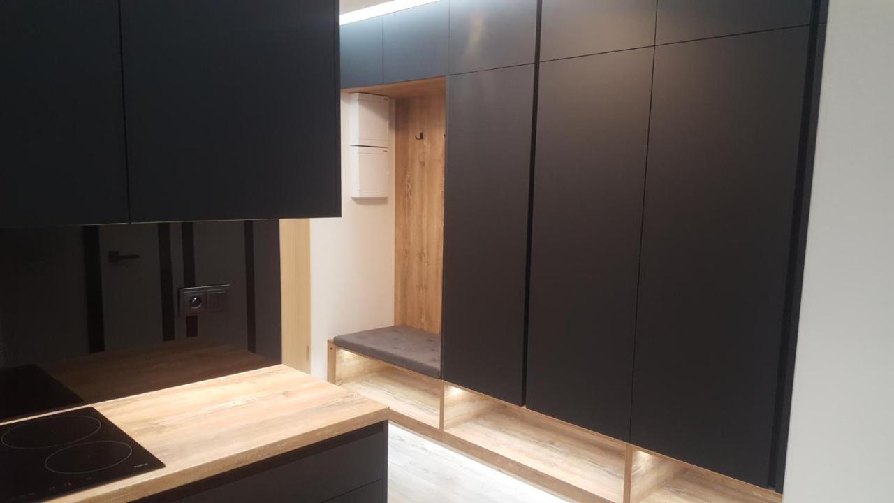 Apartament Skarbowa 2 & Parking Leszno  Ngoại thất bức ảnh