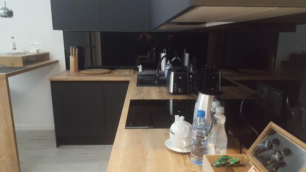 Apartament Skarbowa 2 & Parking Leszno  Ngoại thất bức ảnh