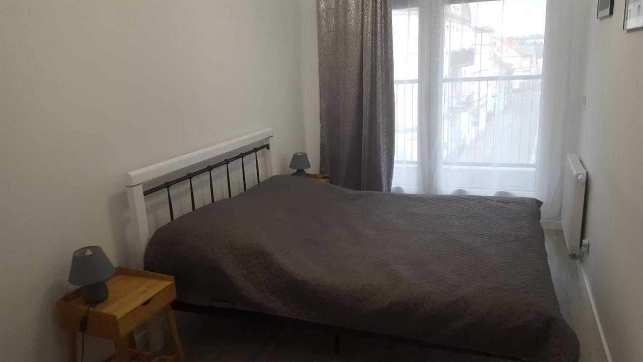 Apartament Skarbowa 2 & Parking Leszno  Ngoại thất bức ảnh