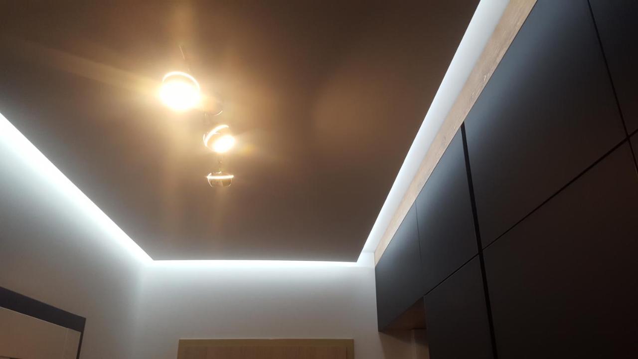 Apartament Skarbowa 2 & Parking Leszno  Ngoại thất bức ảnh